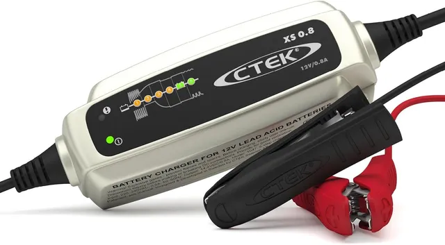 ctek-xs-0-8-chargeur-de-batterie-12-v-0-8-a-6-tapes-charge-1-2-32-ah-et-entretie image 1