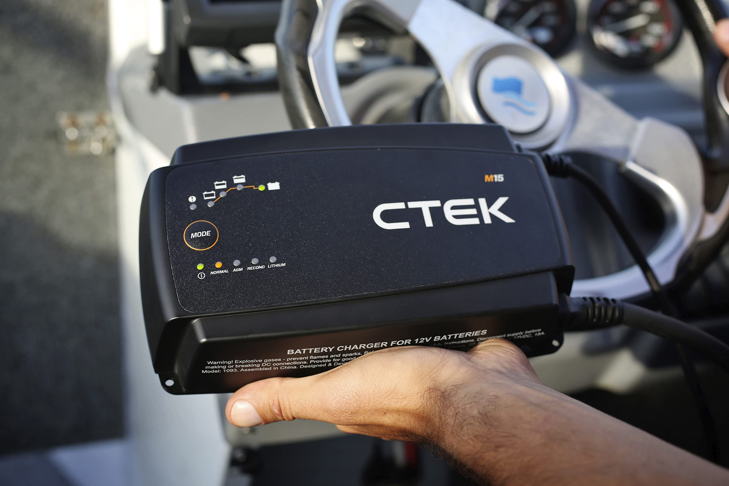 ctek-m15-chargeur-de-batterie-marine-12v-15a-tanche-ip44-avec-mode-lifepo4-et-il image 5