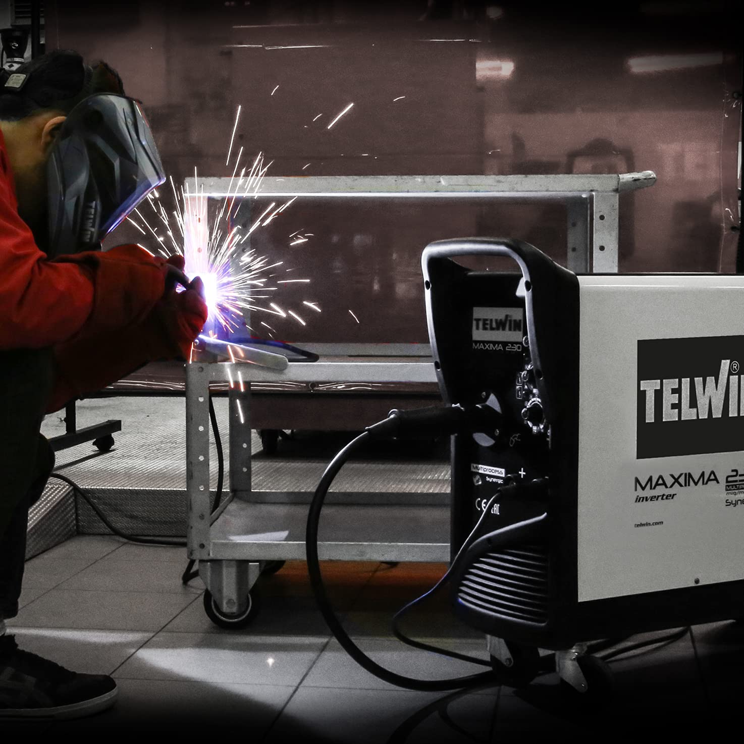 telwin-maxima-230-synergic-poste-de-soudage-inverter-multiprocessus-220a-mig-mag image 4